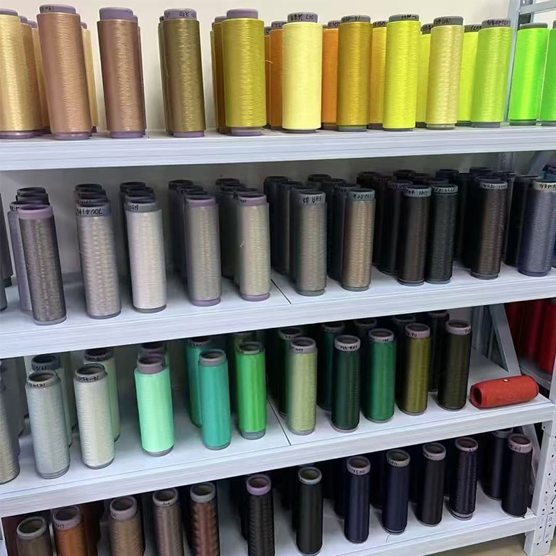 May kulay na mabibigat na mesh na sinulid dty